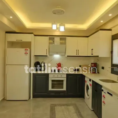 Villa Emral 2 *